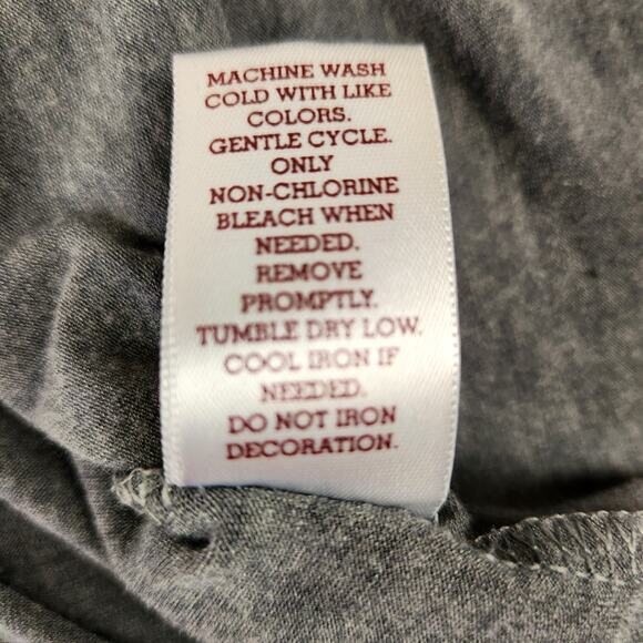 🌼SO Top Womens Size Medium Long Sleeve Gray Tee Lace Pocket - Picture 9 of 12